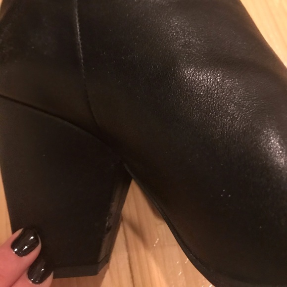 Stuart Weizman boots - Picture 5 of 6